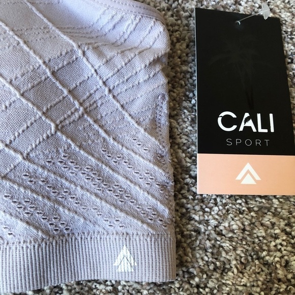CALI/ NWT/ Woman’s Sport Bra/ Racer back/ M / Lavender - Picture 3 of 7